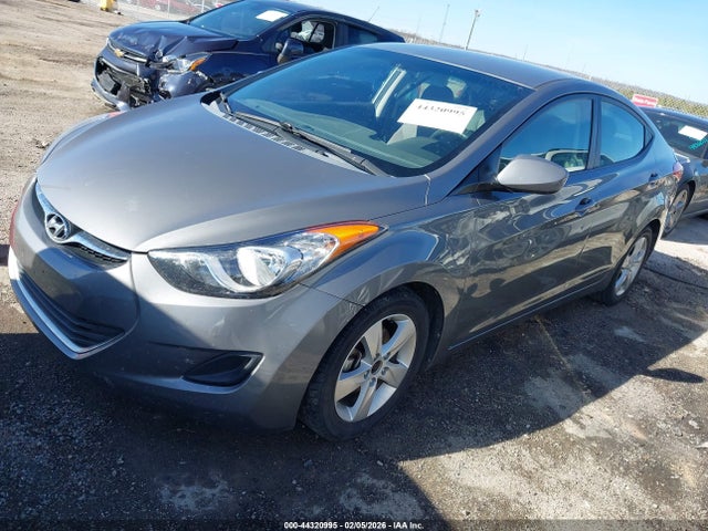 Продажа на аукционе авто 2013 Hyundai Elantra Gls, vin: 5NPDH4AE4DH390184, номер лота: 44320995