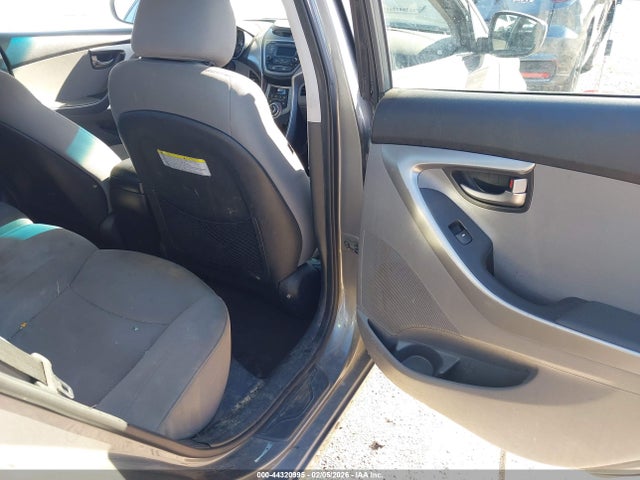Продажа на аукционе авто 2013 Hyundai Elantra Gls, vin: 5NPDH4AE4DH390184, номер лота: 44320995