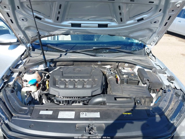 Auction sale of the 2018 Volkswagen Passat 2.0t R-line/2.0t S, vin: 1VWAA7A33JC000915, lot number: 44320997