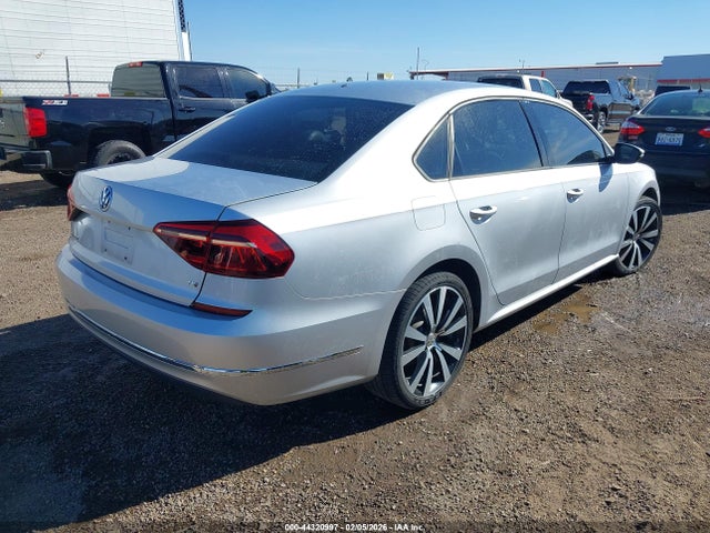 Auction sale of the 2018 Volkswagen Passat 2.0t R-line/2.0t S, vin: 1VWAA7A33JC000915, lot number: 44320997
