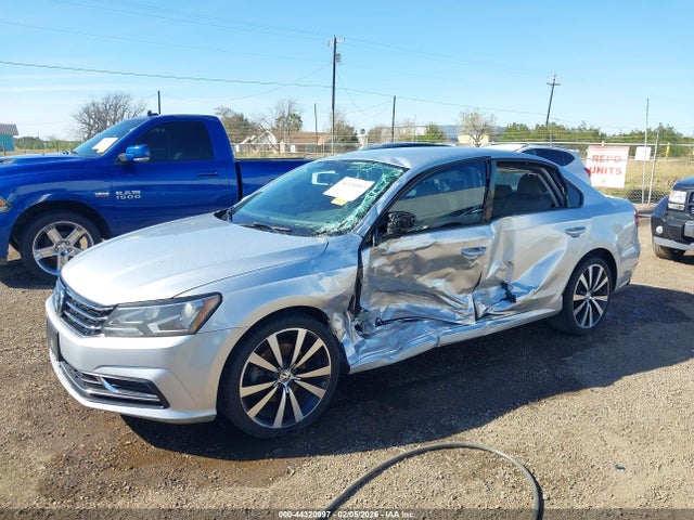 Auction sale of the 2018 Volkswagen Passat 2.0t R-line/2.0t S, vin: 1VWAA7A33JC000915, lot number: 44320997
