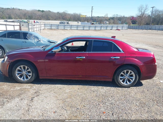 2C3CCAAG5GH161119 Chrysler 300 Limited