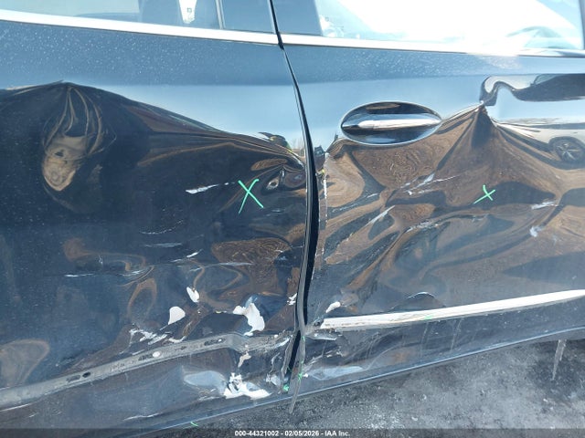 Продажа на аукционе авто 2018 Buick Enclave Premium, vin: 5GAEVBKW8JJ165067, номер лота: 44321002