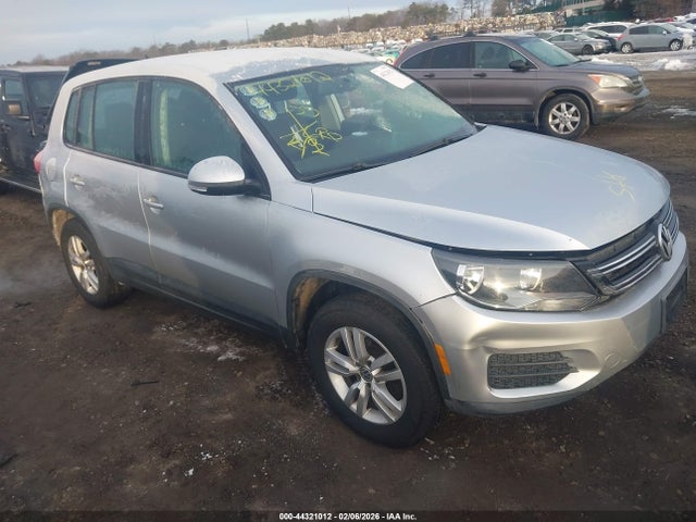 2012 VOLKSWAGEN TIGUAN WVGAV7AX4CW529409