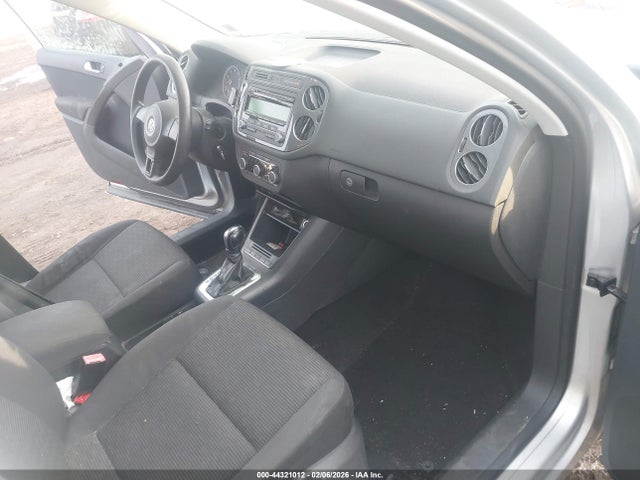 2012 VOLKSWAGEN TIGUAN WVGAV7AX4CW529409 Photo 4