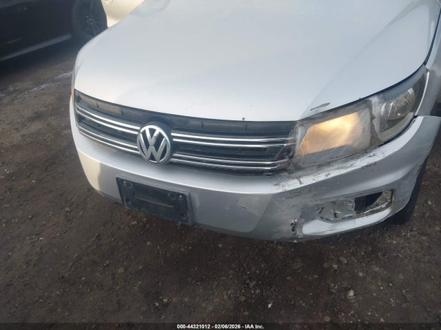2012 VOLKSWAGEN TIGUAN WVGAV7AX4CW529409 Photo 5