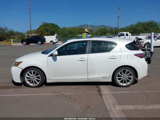44321046 :رقم المزاد ، JTHKD5BH6D2133318 vin ، 2013 Lexus Ct 200h مزاد بيع