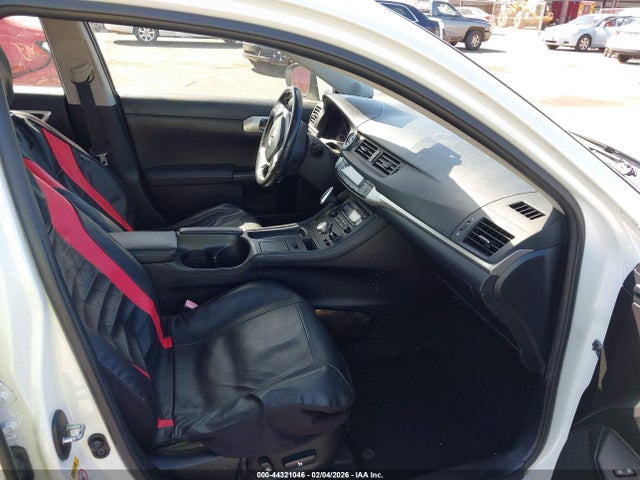 2013 LEXUS CT 200H JTHKD5BH6D2133318 Photo 4