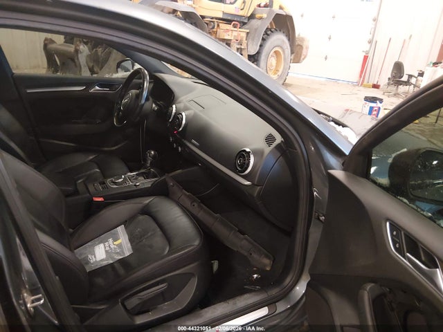 2016 AUDI A3 WAUB8GFF9G1099215 Photo 4