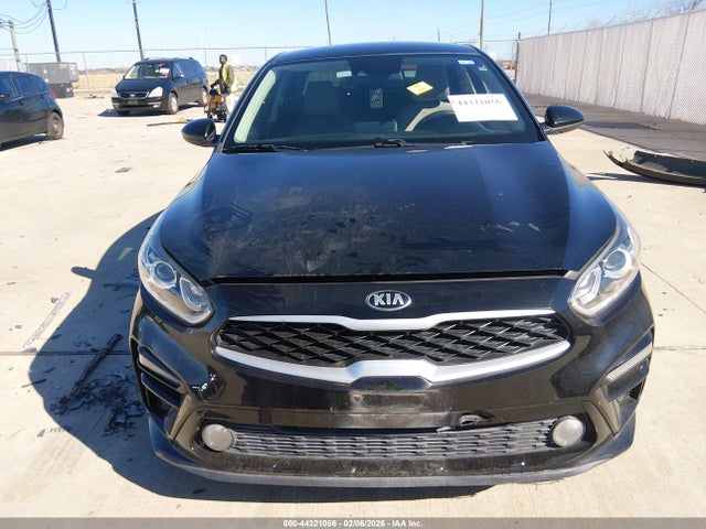 44321056 :رقم المزاد ، 3KPF24AD4KE137045 vin ، 2019 Kia Forte Lxs مزاد بيع