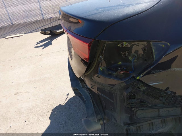 44321056 :رقم المزاد ، 3KPF24AD4KE137045 vin ، 2019 Kia Forte Lxs مزاد بيع