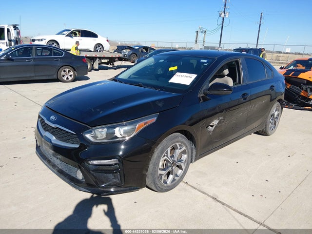 44321056 :رقم المزاد ، 3KPF24AD4KE137045 vin ، 2019 Kia Forte Lxs مزاد بيع