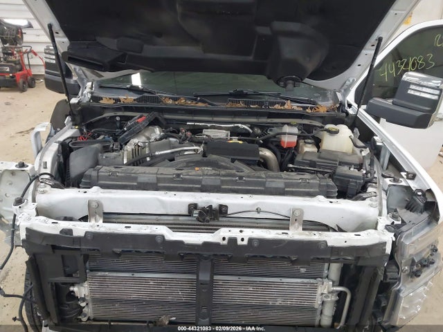 2022 CHEVROLET SILVERADO 3500HD 1GC4YUEY4NF246778 Photo 9