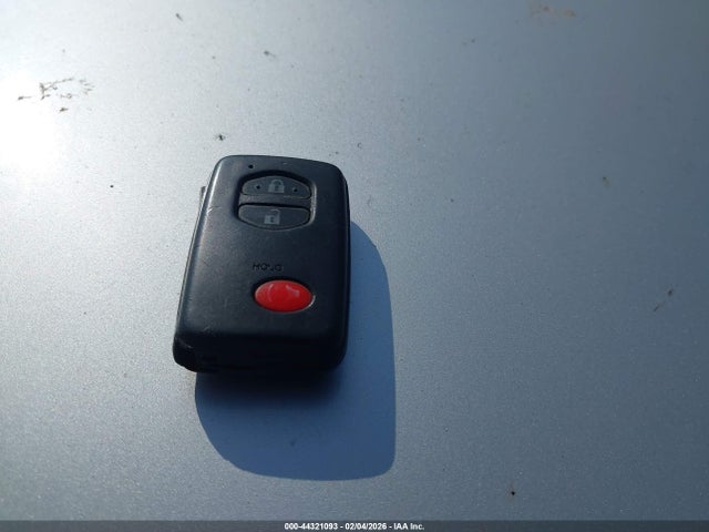 JTDKN3DU6E0385757 Toyota Prius Two