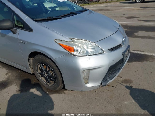 JTDKN3DU6E0385757 Toyota Prius Two