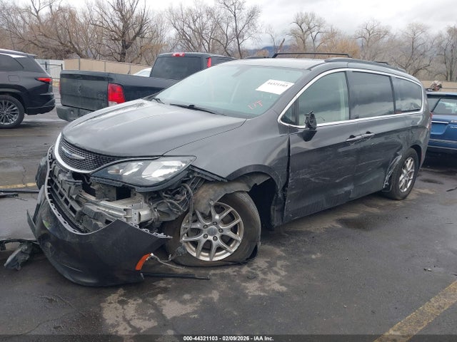 2020 CHRYSLER VOYAGER 2C4RC1DG8LR265156 Photo 1