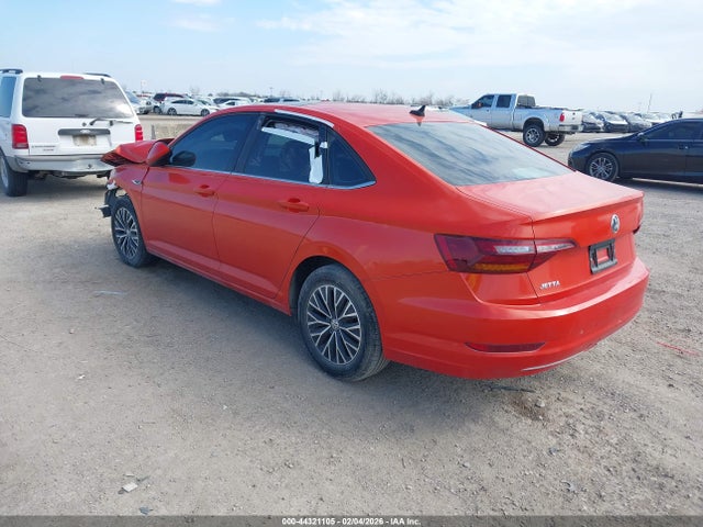 2019 VOLKSWAGEN JETTA 3VWE57BU7KM054697 Photo 2
