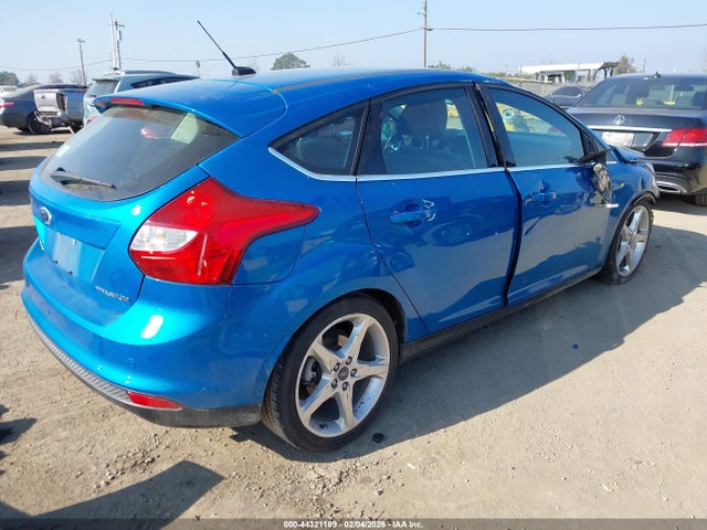 Ford Focus Titanium 2014 1FADP3N29EL210861 Image 4