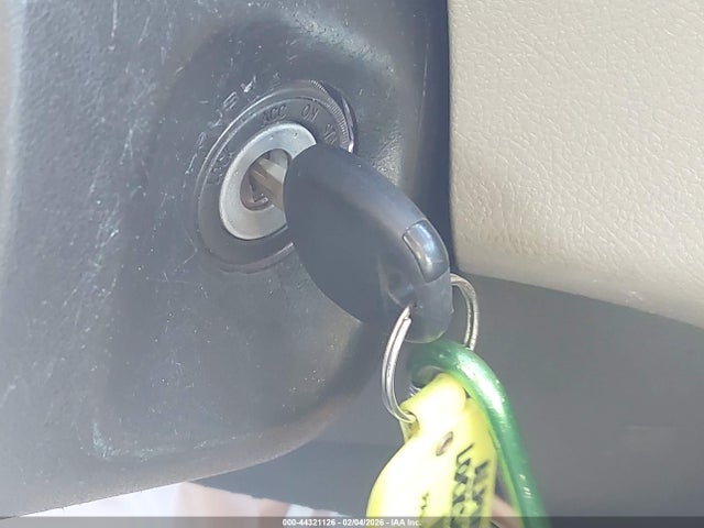 5TDKK3DC3FS580956 Toyota Sienna Le 8 Passenger