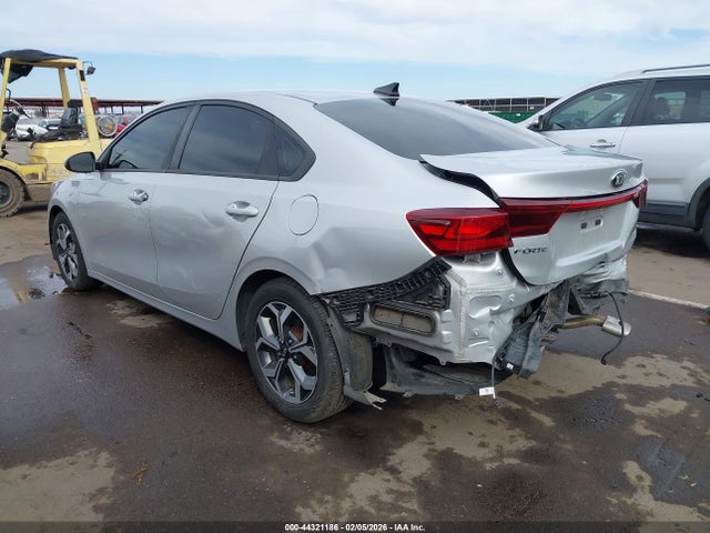 3KPF24AD3KE115344 KIA Forte Lxs