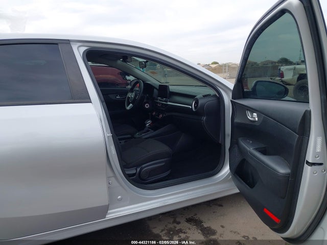 3KPF24AD3KE115344 KIA Forte Lxs