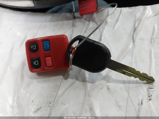 2008 FORD MUSTANG 1ZVHT82H685118027 Photo 10