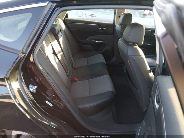JHMZC5F11JC009462 Honda CLARITY PLUG-IN HYBRID