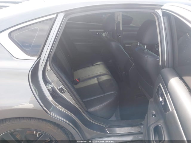 1N4AL3AP3JC297683 Nissan Altima 2.5 Sr