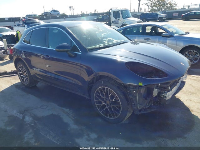 2017 PORSCHE MACAN WP1AB2A55HLB17652 Photo 0