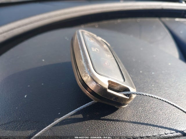 2016 JAGUAR XJ SAJWJ1CD0G8V92072 Photo 10