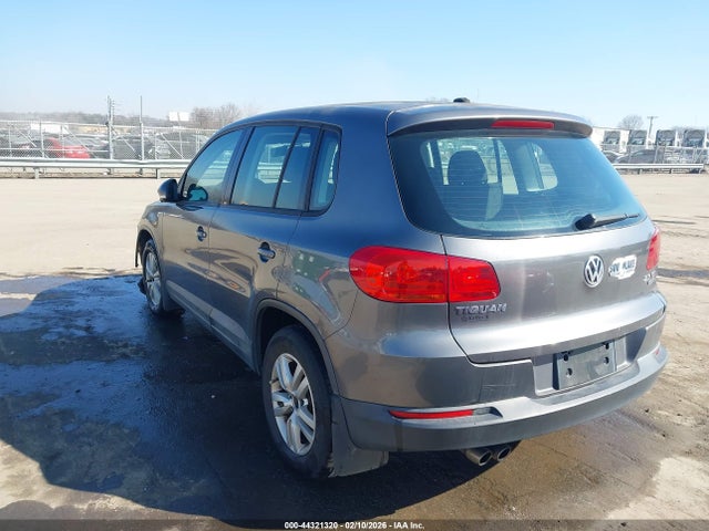 Aukcja sprzedaży 2014 Volkswagen Tiguan S, vin: WVGBV3AX1EW550847, numer aukcji: 44321320