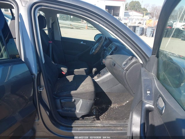 Aukcja sprzedaży 2014 Volkswagen Tiguan S, vin: WVGBV3AX1EW550847, numer aukcji: 44321320
