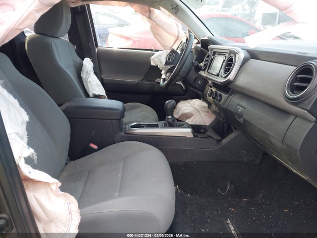 5TFRX5GN5JX109905 Toyota Tacoma Sr5