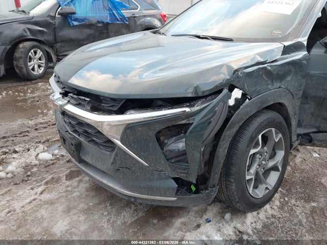 2025 CHEVROLET TRAX KL77LHEP3SC244542 Photo 5