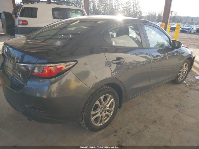 3MYDLBYVXHY183088 Toyota YARIS IA
