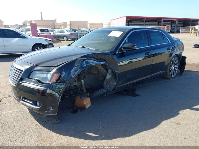 2013 CHRYSLER 300 2C3CCABT3DH662078 Photo 1