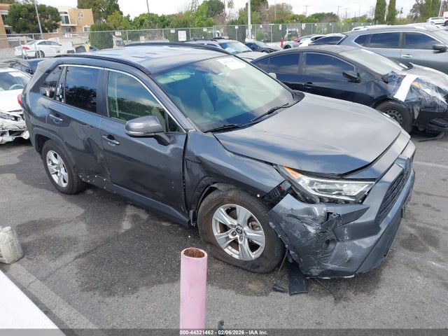 Toyota Rav4 Hybrid Xle 2020 JTMRWRFV2LD064535 головне зображення