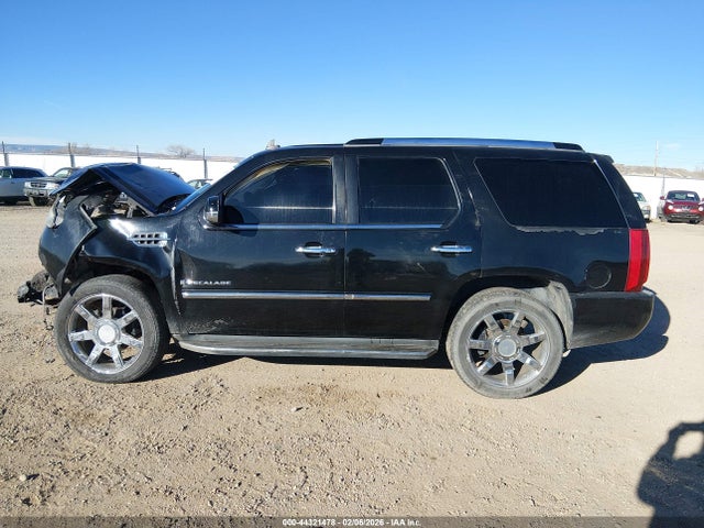 44321478 :رقم المزاد ، 1GYEC63897R323352 vin ، 2007 Cadillac Escalade Standard مزاد بيع