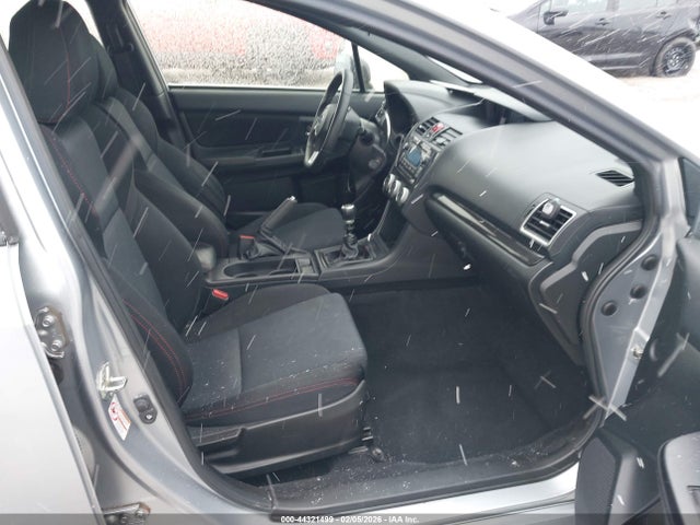 2015 SUBARU WRX JF1VA1A67F9805368 Photo 4