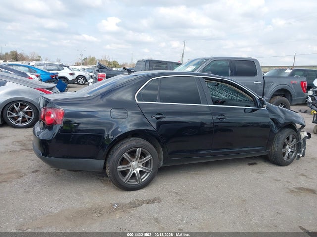 Продажа на аукционе авто 2010 Volkswagen Jetta Se, vin: 3VWRX7AJ4AM015163, номер лота: 44321502