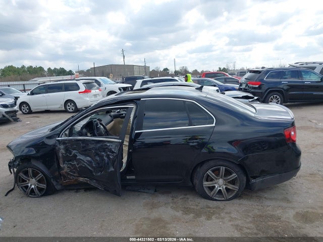 Продажа на аукционе авто 2010 Volkswagen Jetta Se, vin: 3VWRX7AJ4AM015163, номер лота: 44321502