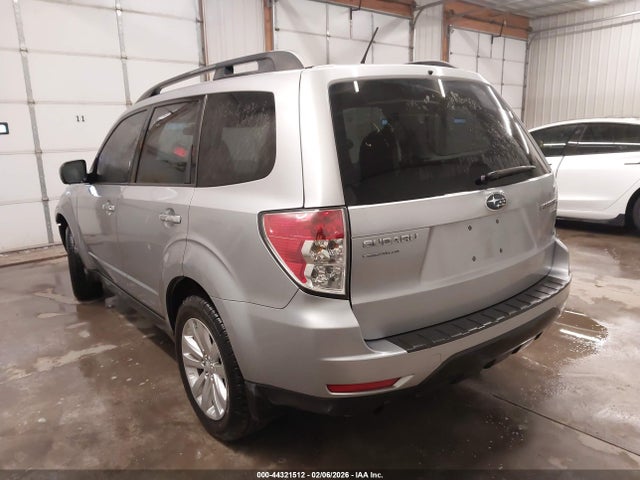 44321512 :رقم المزاد ، JF2SHADC5DH422012 vin ، 2013 Subaru Forester 2.5x Premium مزاد بيع