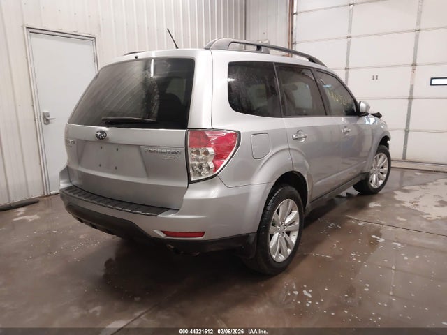 44321512 :رقم المزاد ، JF2SHADC5DH422012 vin ، 2013 Subaru Forester 2.5x Premium مزاد بيع