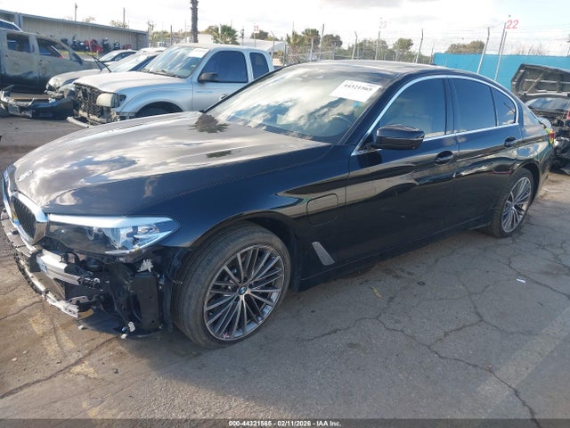 WBAJA9C01LCD32095 BMW 530e Iperformance