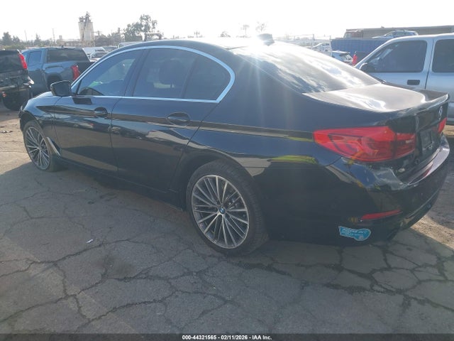WBAJA9C01LCD32095 BMW 530e Iperformance
