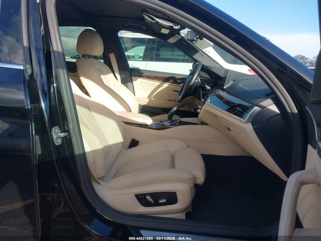 WBAJA9C01LCD32095 BMW 530e Iperformance