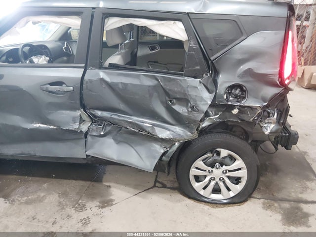 KIA SOUL LX 2025 KNDJ23AU8S7960985 Image 6