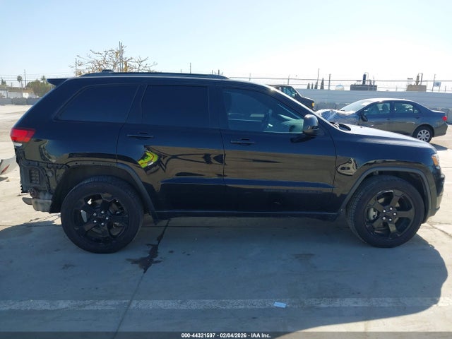 44321597 :رقم المزاد ، 1C4RJFAG2JC502401 vin ، 2018 Jeep Grand Cherokee Upland 4x4 مزاد بيع