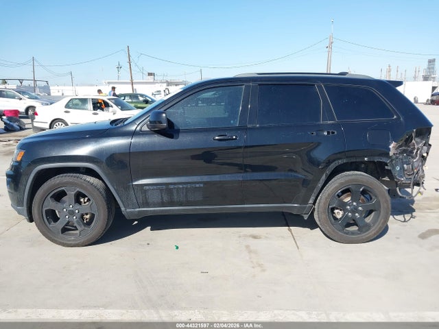 44321597 :رقم المزاد ، 1C4RJFAG2JC502401 vin ، 2018 Jeep Grand Cherokee Upland 4x4 مزاد بيع