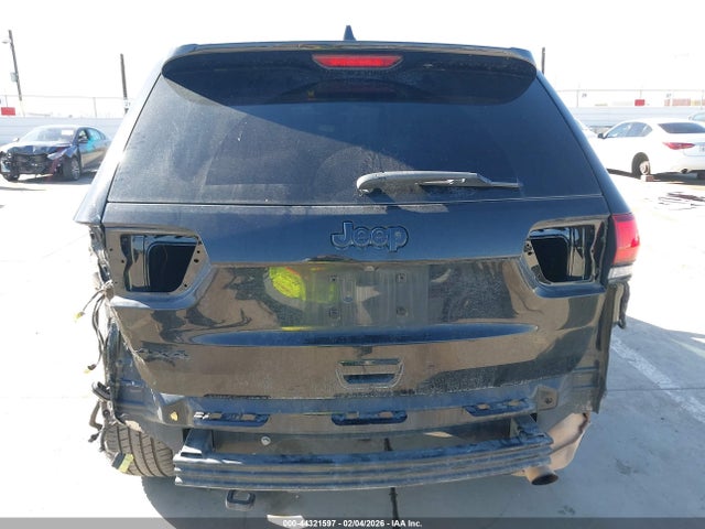 44321597 :رقم المزاد ، 1C4RJFAG2JC502401 vin ، 2018 Jeep Grand Cherokee Upland 4x4 مزاد بيع